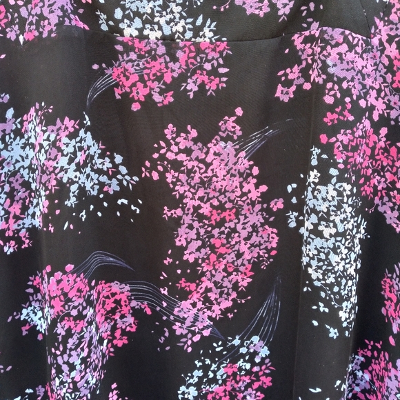 Lane Bryant Sz 24 Floral Black Purple Pink Top Shirt - Picture 4 of 6